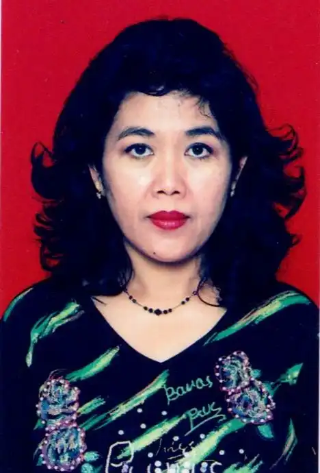 Foto dr. Harlinda Haroen, Sp.PD-KHOM