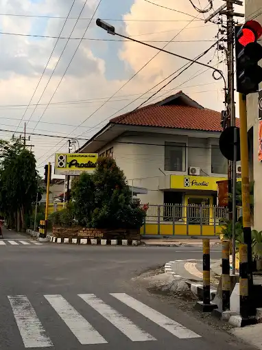 Foto Laboratorium Klinik Prodia Karawang